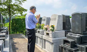 浦和霊園(大門)の霊園