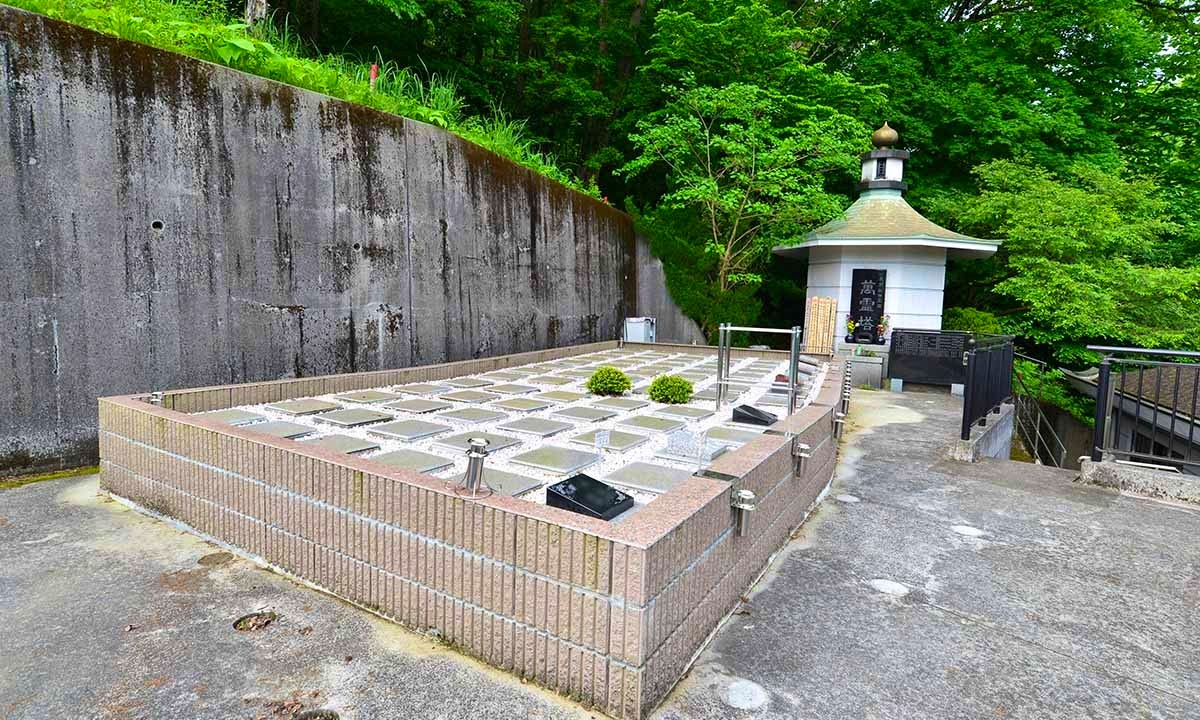 東京秋田霊園