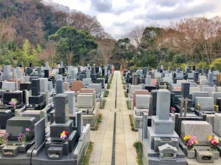 鎌倉湖墓苑
