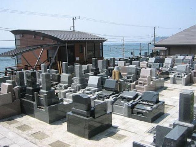 七里ガ浜顕証寺墓苑