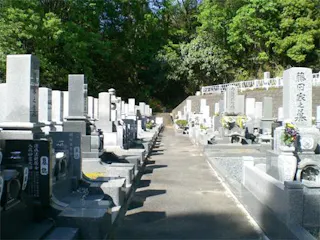 常徳寺泊山墓苑