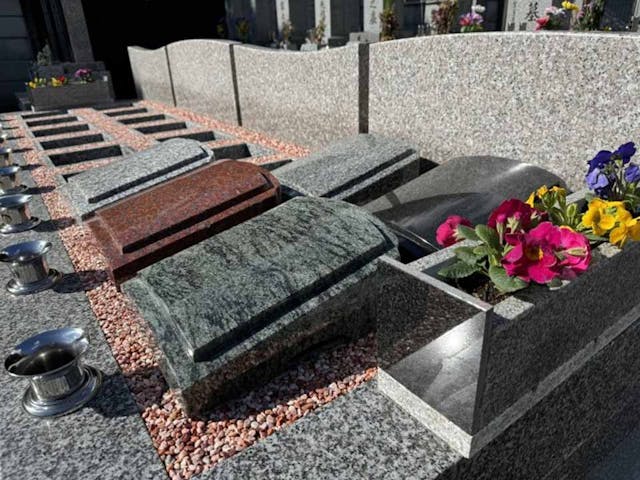 東山五条坂墓苑「やすらうの苑」