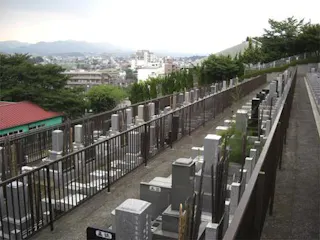 大泉寺墓所