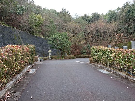 丸子山墓苑