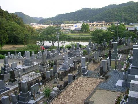 洞泉寺霊園の画像