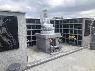 柏風墓苑
