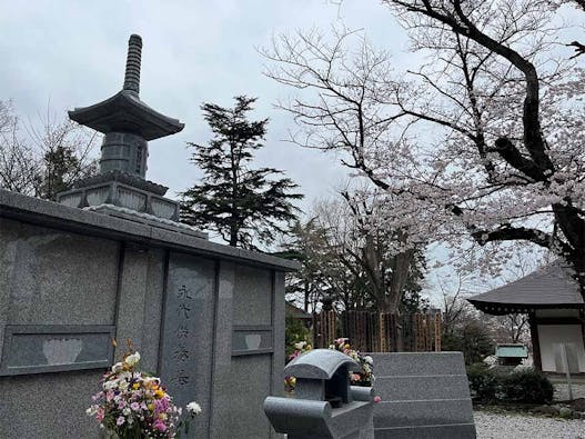 時宗総本山 遊行寺墓苑