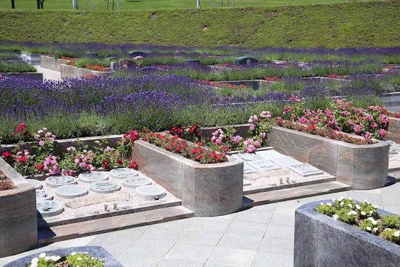 真駒内滝野霊園