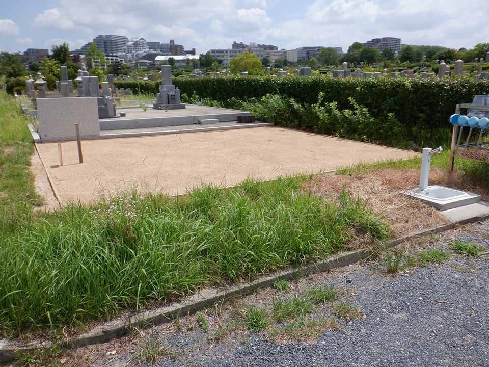 大阪市設 服部霊園