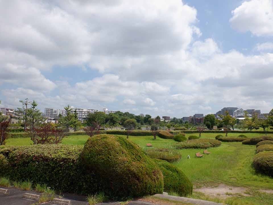 大阪市設 服部霊園