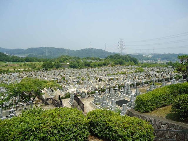 飯盛霊園（公営）