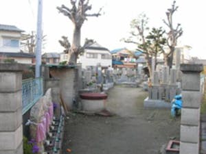 春日丘墓地の画像