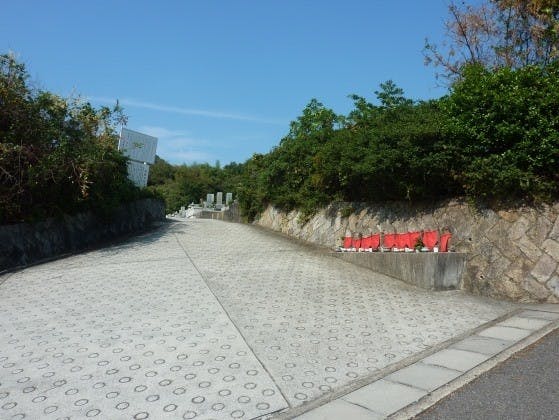 松山市営 梅津寺墓地