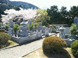 四国中央市営 桃山墓園の画像