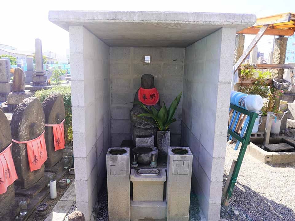 吹田市有新田墓地