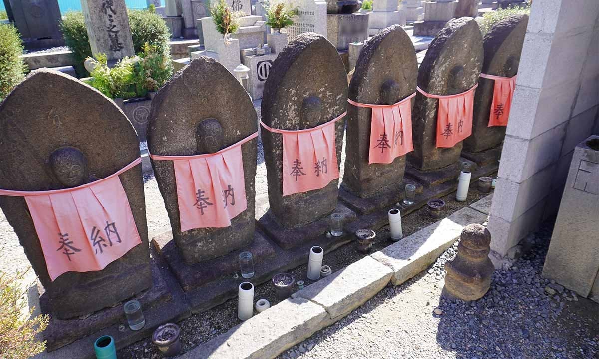 吹田市有新田墓地