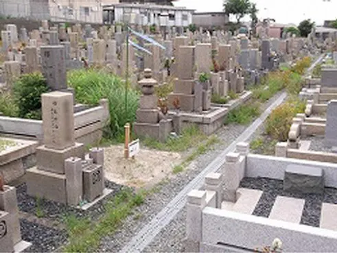吹田市有片山墓地