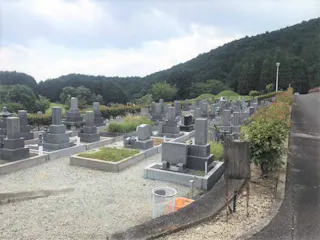 葛城市霊苑
