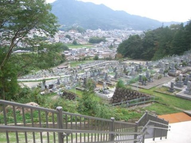 尾鷲市営 光ケ丘墓園