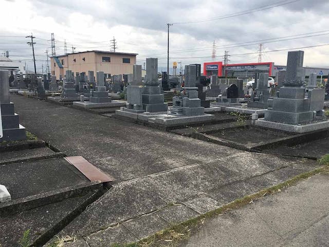 本巣市営 溝口墓地
