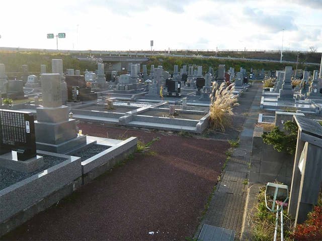 白山市営 蝶屋墓地公苑