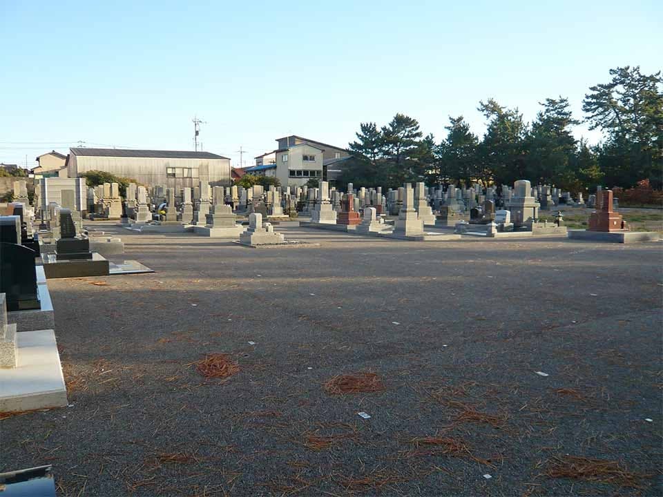 白山市営 湊墓地公苑