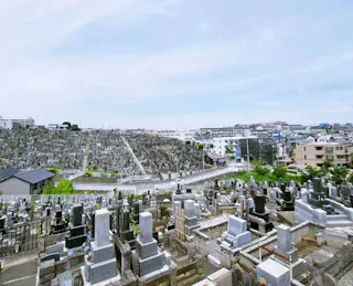 横浜市営 三ツ沢墓地