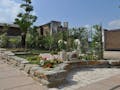 鴻巣霊園 花と緑に囲まれた樹木葬区画