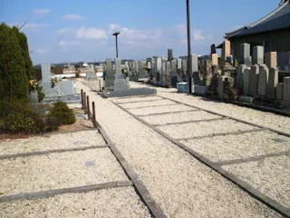 源空寺墓地