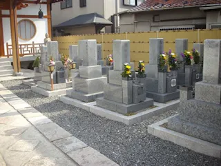 金禅寺墓苑