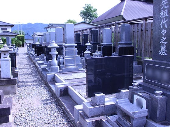 典厩寺墓地
