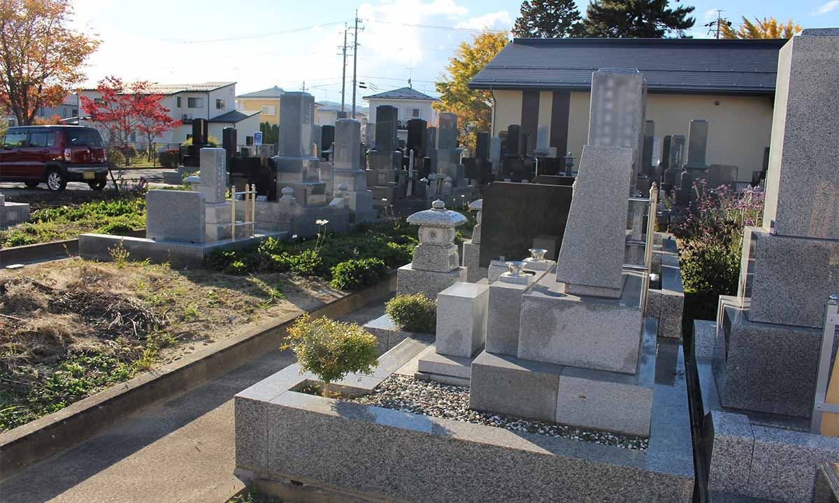 常行寺墓地