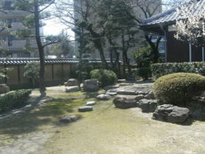 堺祥雲寺庭園墓地の画像