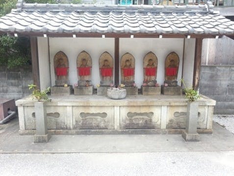 長福寺王墓