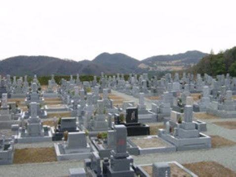 川西市公営霊園(兵庫県川西市)の概要・価格・アクセス｜兵庫の霊園.com
