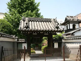 恩楽寺霊苑