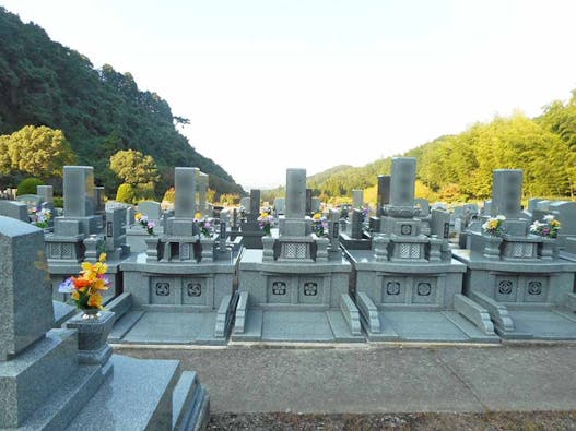 久留米中央霊園 樹木葬「悠久の苑」