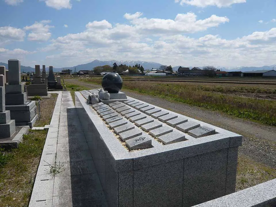 樹木葬 やすらぎ 盛岩寺【新津墓苑（盛岩寺）】