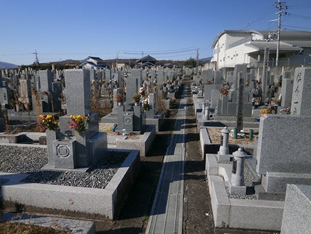 五條市墓地（西岡墓地）