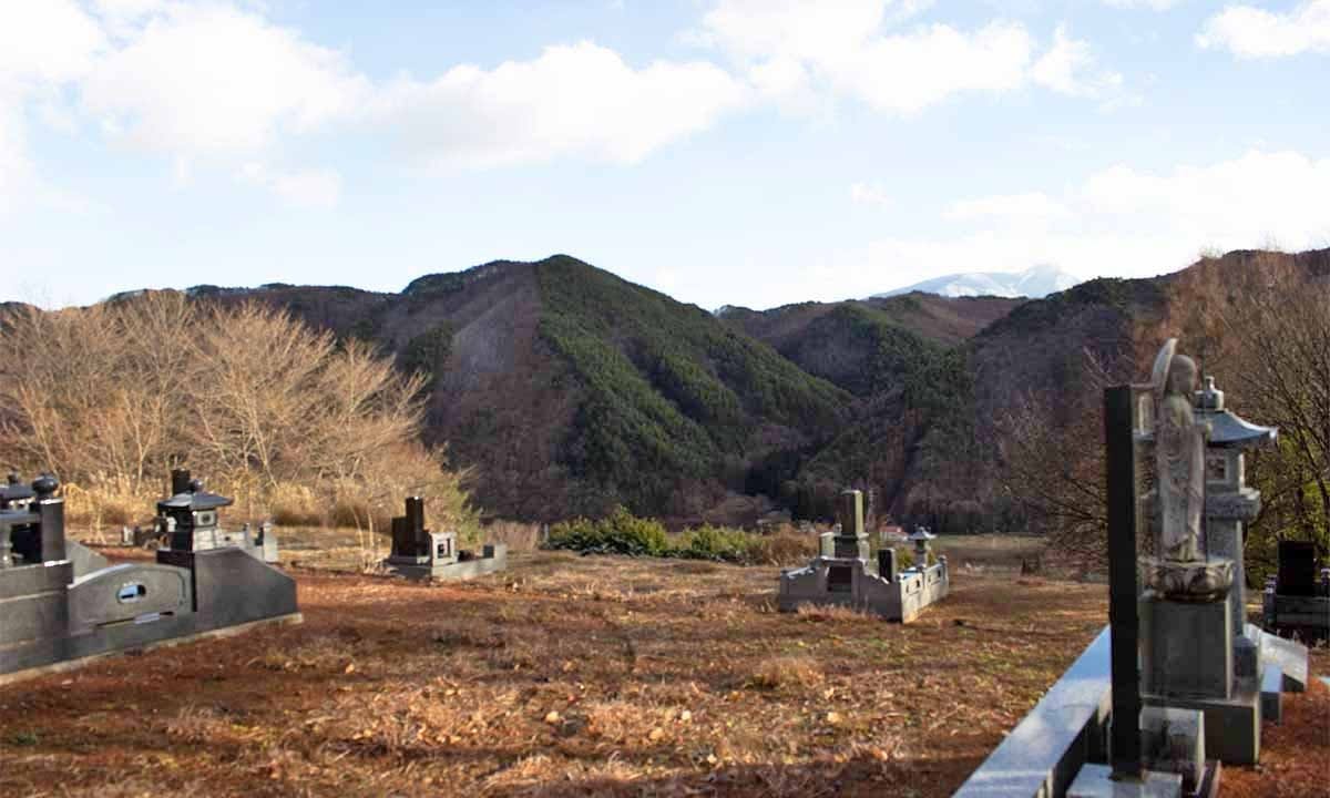 長和町大桜墓地公園
