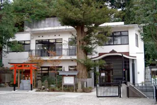 南の丘霊堂