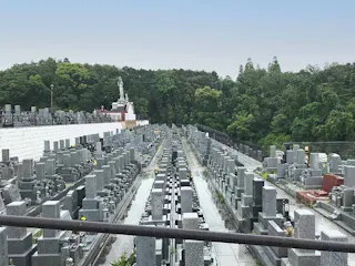 五月山公園墓地