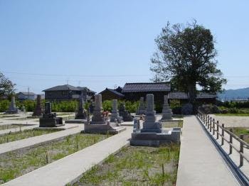 西蓮寺墓苑