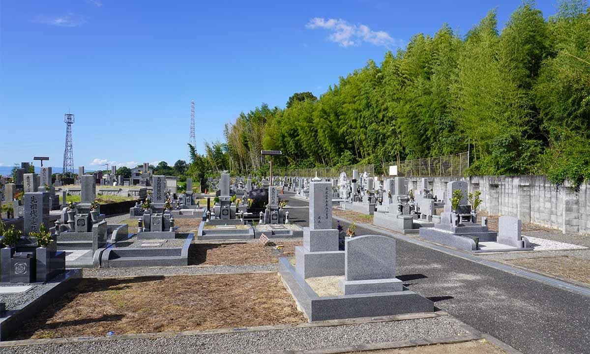 岸和田市山直中町営 山直中町墓地