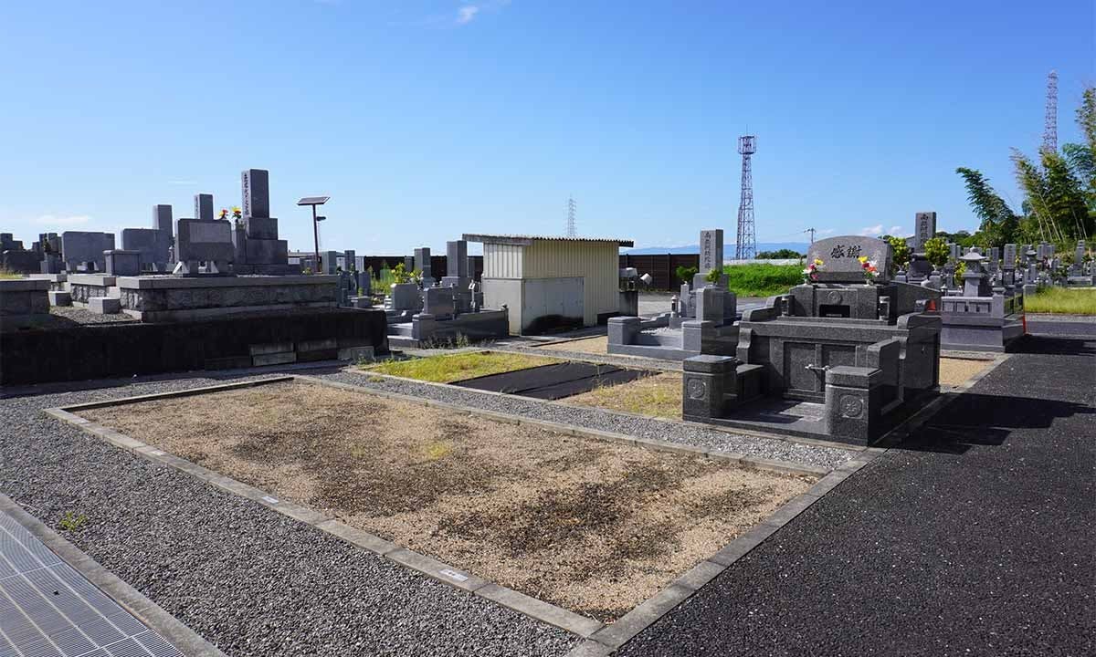岸和田市山直中町営 山直中町墓地