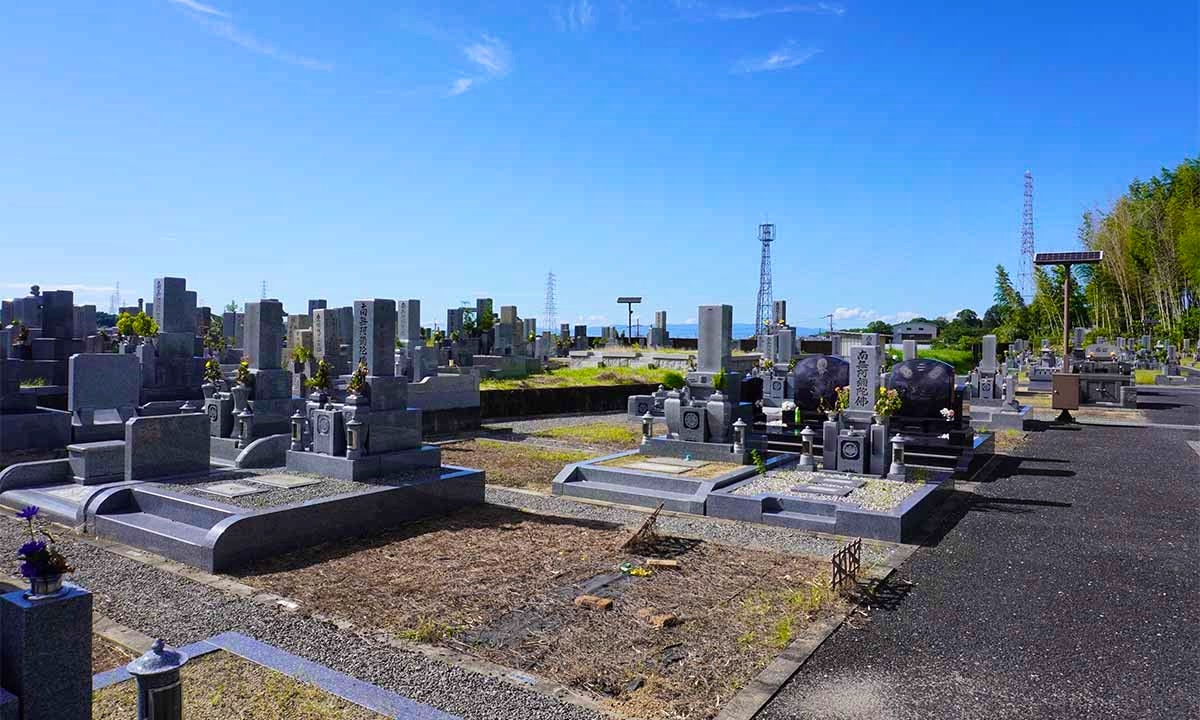 岸和田市山直中町営 山直中町墓地