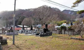 菩薩寺墓地