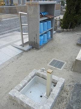 良運院墓地の画像