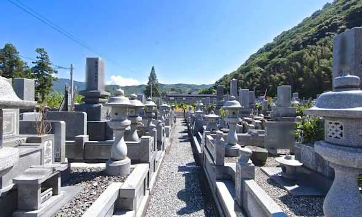 法壽院霊園(伊予市)の霊園・墓地