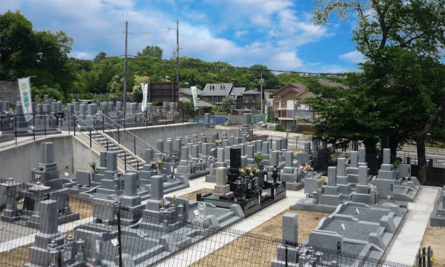 中ノ山墓地